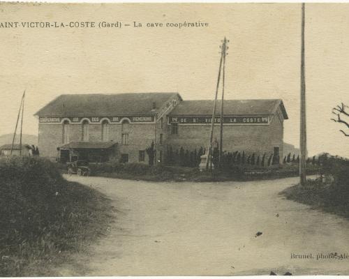SAINT-VICTOR-LA-COSTE (Gard) — La cave coopérative
